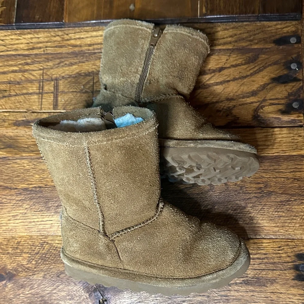 BearPaw Isabelle Boots